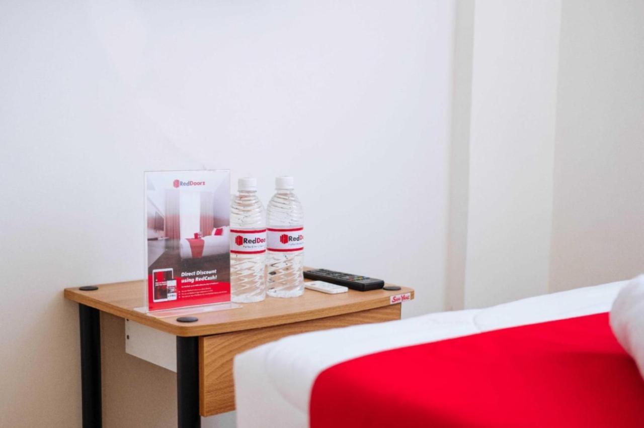 RedDoorz Plus near Mango Avenue Cebu Zewnętrze zdjęcie